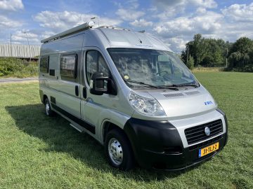 Pössl 2Win Vast bed 2.3 Turbo 120pk, AIRCO