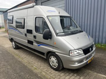 Pössl 2Win Vast bed 2.8 Turbo 128pk, AIRCO